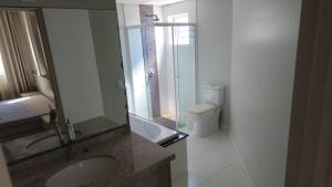 Ένα μπάνιο στο Apartamento alto padrão no 17º andar com 3 quartos TOP +16 φωτογραφίες