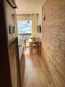 Billede fra billedgalleriet på Appartement esprit chalet avec balcon centre La Clusaz i La Clusaz