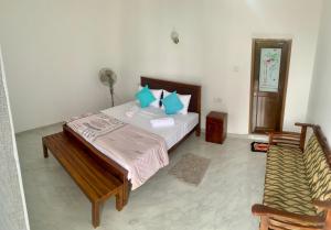 Uma cama ou camas num quarto em Broad view