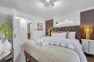 Ảnh trong thư viện ảnh của Velvet Escape, A Stylish 2-Bedroom London Getaway - Sleeps 6 ở Dagenham