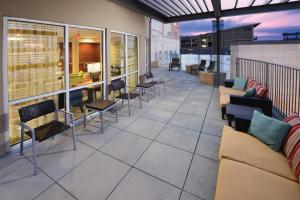 Ruang duduk di Courtyard Marriott Houston Pearland