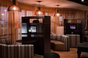 Posezení v ubytování Courtyard by Marriott Norman