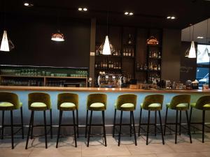 Lounge alebo bar v ubytovaní ibis styles Grudziadz