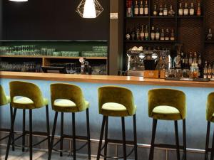 Lounge alebo bar v ubytovaní ibis styles Grudziadz