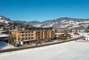 Üldine mäevaade või majutusasutusest AlpenParks Hotel & Apartment Taxacher pildistatud vaade
