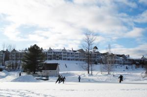 Obiekt Manoir des Sables Hôtel & Golf zimą