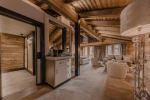 Eldhús eða eldhúskrókur á Ultima Hotel Gstaad