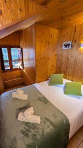 Posteľ alebo postele v izbe v ubytovaní Camping Solau