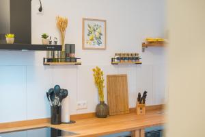 Köök või kööginurk majutusasutuses Lemon3 - CityNest mit Balkon & Workspace - Nähe Bahnhof