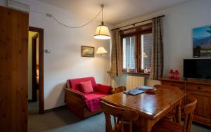 TV a/nebo společenská místnost v ubytování Residence Monterosa
