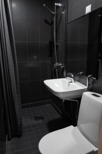 Koupelna v ubytování Hotel Finn