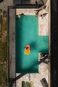 Bazén v ubytování RentUp - Lujo en la naturaleza nebo v jeho okolí + 7 fotografií