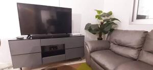 Μια τηλεόραση ή/και κέντρο ψυχαγωγίας στο Résidence Zabehika