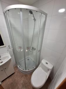 Ένα μπάνιο στο Cabañas y Hostel Praga