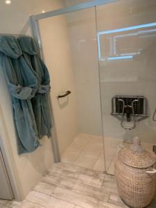 Gallery image of Le Paon Bleu Annecy Poisy in Poisy