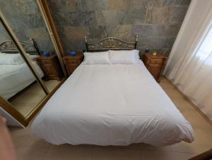 Ένα ή περισσότερα κρεβάτια σε δωμάτιο στο Villa romeritas +26 φωτογραφίες