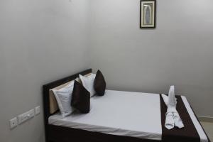 Letto o letti in una camera di Hotel Yubraj