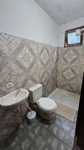 Koupelna v ubytování LahSelva Pousada e Hostel