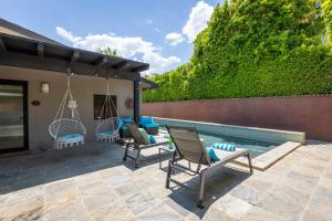 Patio nebo venkovní prostory v ubytování Movie Colony Escape by ACME House Company