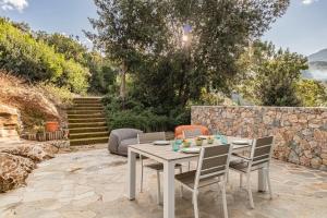 Gallery image of Apartment Mare di Spartaia in Procchio +35 photos