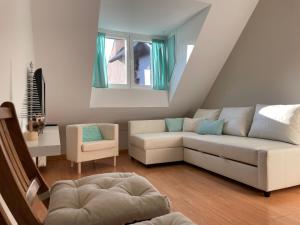 Ein Sitzbereich in der Unterkunft HOUSE TUVESA PREMIUM 1 DORMITORIO WIFI GRATiS