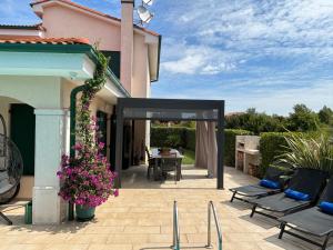 Zahrada ubytování Villa Luciana Spa House, Buje