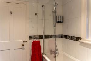 Ένα μπάνιο στο Lodging In Carrickfergus Centre