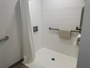 Koupelna v ubytování West Beach Suites