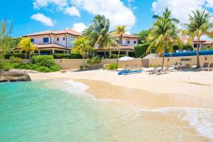 Gallery image of Casa Luna 14 - Last-Minute Deal on a Private Villa in a Gated Oceanfront Community in George Town