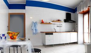 A kitchen or kitchenette at B&B Business Vacanze Még 20 kép
