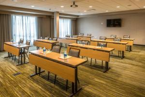 a classroom with tables and chairs in a room at Courtyard by Marriott Somerset in Somerset +19 photos