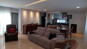 Un lugar para sentarse en Sobrado pertinho da praia