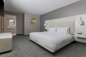 Postel nebo postele na pokoji v ubytování Fairfield by Marriott Inn & Suites Amarillo Central