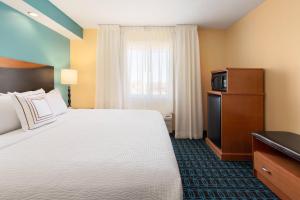 Postel nebo postele na pokoji v ubytování Fairfield Inn & Suites Amarillo West/Medical Center