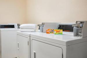 Kuchyň nebo kuchyňský kout v ubytování Fairfield Inn & Suites Amarillo West/Medical Center