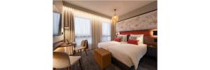 Ένα ή περισσότερα κρεβάτια σε δωμάτιο στο Mercure Achères St Germain en Laye +148 φωτογραφίες