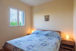 Postel nebo postele na pokoji v ubytování Apartments by the sea Ljubac, Zadar - 14593