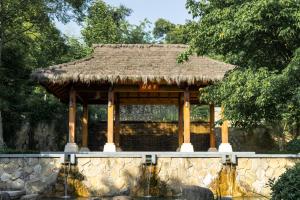 Gallery image of Tonglu Xizi Yunshan Jiuli Hotel in Tonglu
