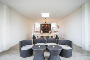 Area soggiorno di Harmony Beach Suite