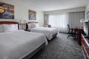 Postel nebo postele na pokoji v ubytování Courtyard by Marriott Princeton + 14 fotografií