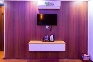TV a/nebo společenská místnost v ubytování Sapa Grand Blue Hotel