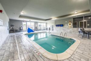 a pool in the middle of a hotel room at Fairfield Inn & Suites by Marriott St. Joseph Stevensville in Stevensville