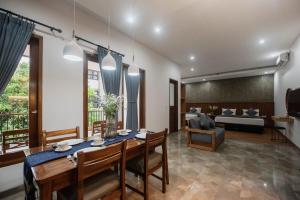 Posezení v ubytování Sandat Hotel Legian + 37 fotografií