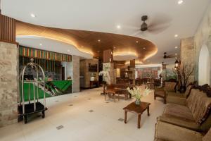 Posezení v ubytování Sandat Hotel Legian