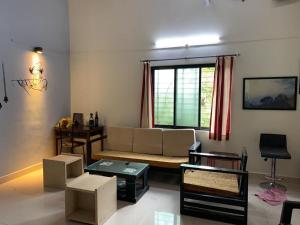 Χώρος καθιστικού στο Sukant HomeStay, Palu, Murbad