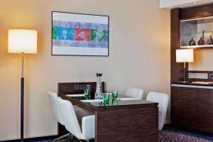 Nhà bếp/bếp nhỏ tại Courtyard by Marriott Vienna Prater/Messe