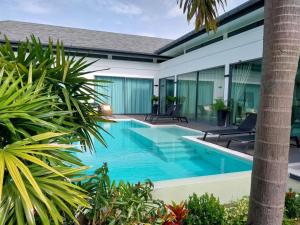 Hồ bơi trong/gần Villa Destiny AZ