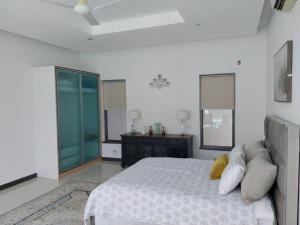 Giường trong phòng chung tại Villa Destiny AZ +17 ảnh