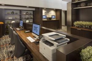 Televisyen dan/atau pusat hiburan di Courtyard by Marriott Fishermans Wharf
