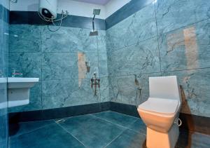 Koupelna v ubytování Irish County Vagamon Pool Resort by VOYE HOMES